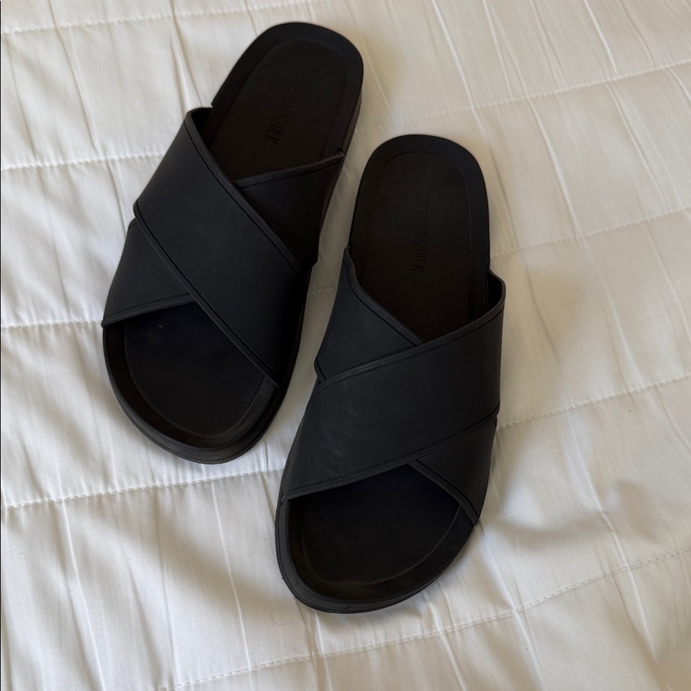 Steve Madden Black Slip-On Crisscross Slides